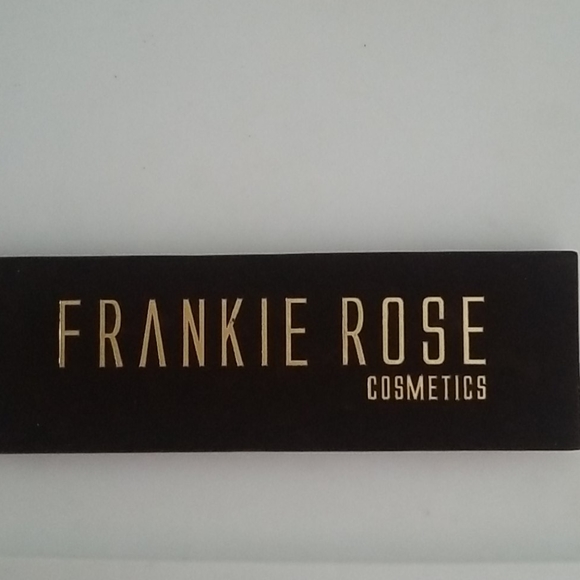 Frankie Rose Cosmetics Eye Shadow Kit Gift - Picture 3 of 5